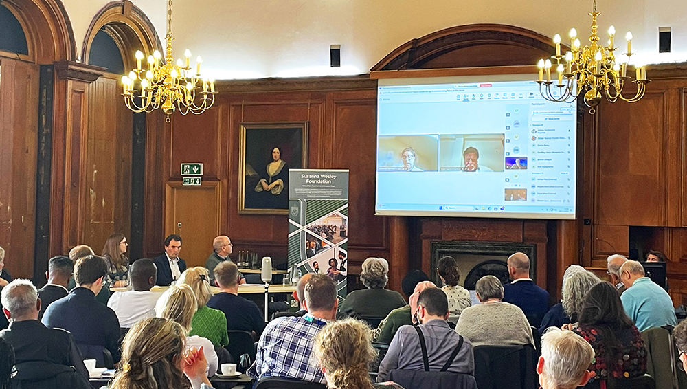 Challenging the Extractive Economy